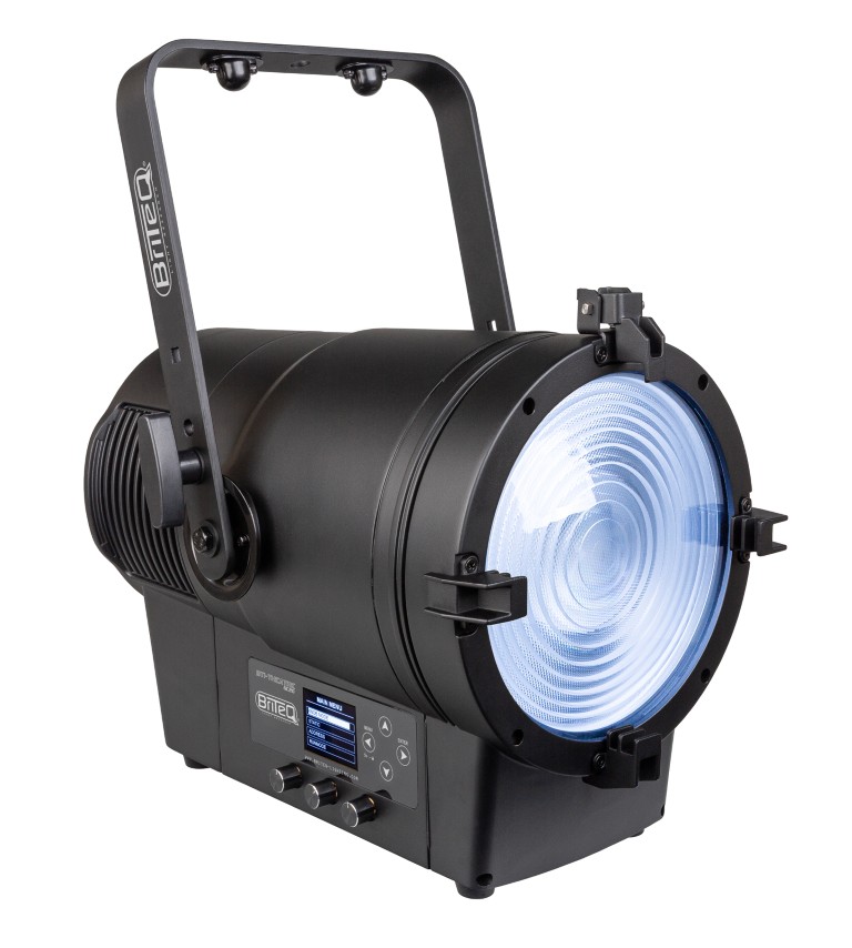 Veelkleurige IP65 LED fresnel spot met een vermogen van 2 kW halogeen equivalent, gemotoriseerde zoom en hoge CRI witte presets - BTI-THEATRE 6C20
