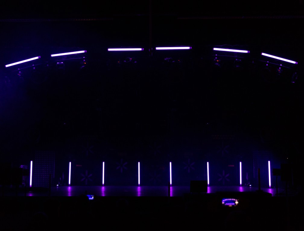 Decoratieve LED TUBE met 8 RGB kleurenzones (pixels) - PIXEL PIPE