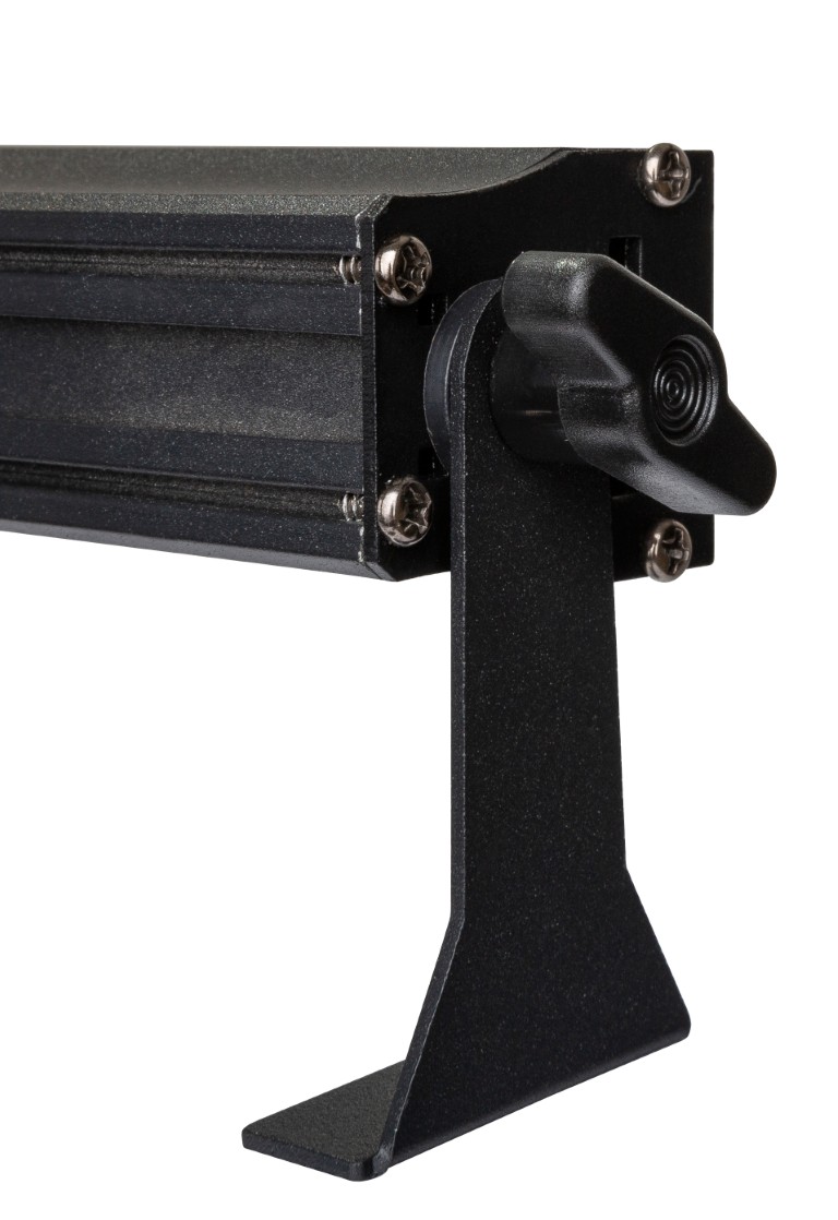 Een compact 9x 3W LED-gebaseerd blacklight effect voor al uw feestjes - LED UV-BAR 9