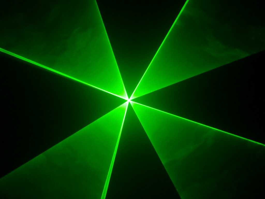 Aantrekkelijke 50mW groene laser voor DJ's, pubs en kleine discotheken - SPACE-4 Mk2 LASER