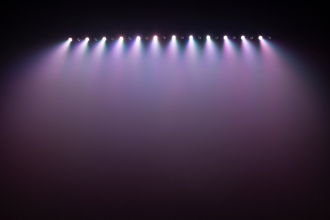 Full color lichtbalk met 12x 3W RGB LED's en individuele pixelcontrole - PIXBAR 12TC