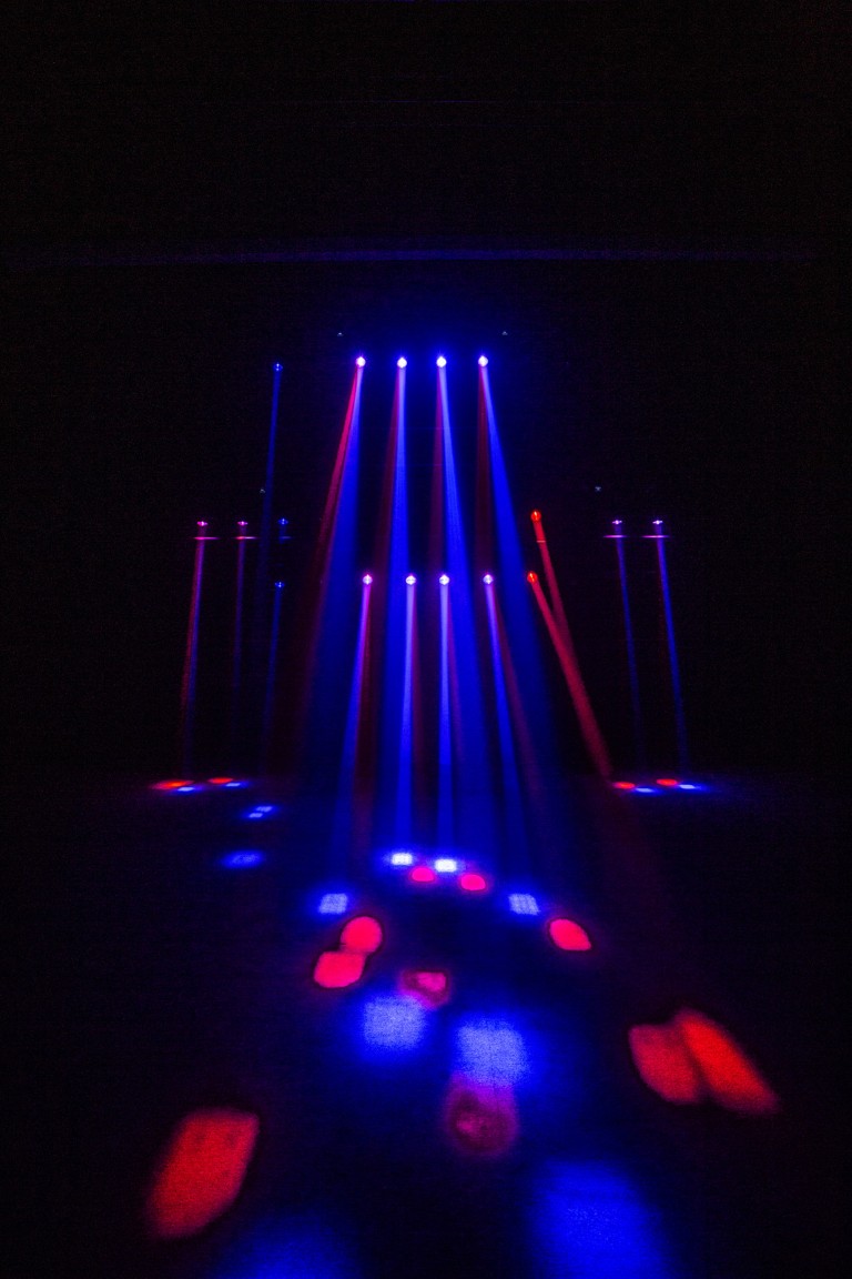 Lichtbar met 4x 40W RGBW LED Moving Heads - QUADRA MOVE