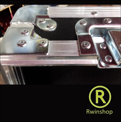 Flightcase voor standers op maat gemaakt