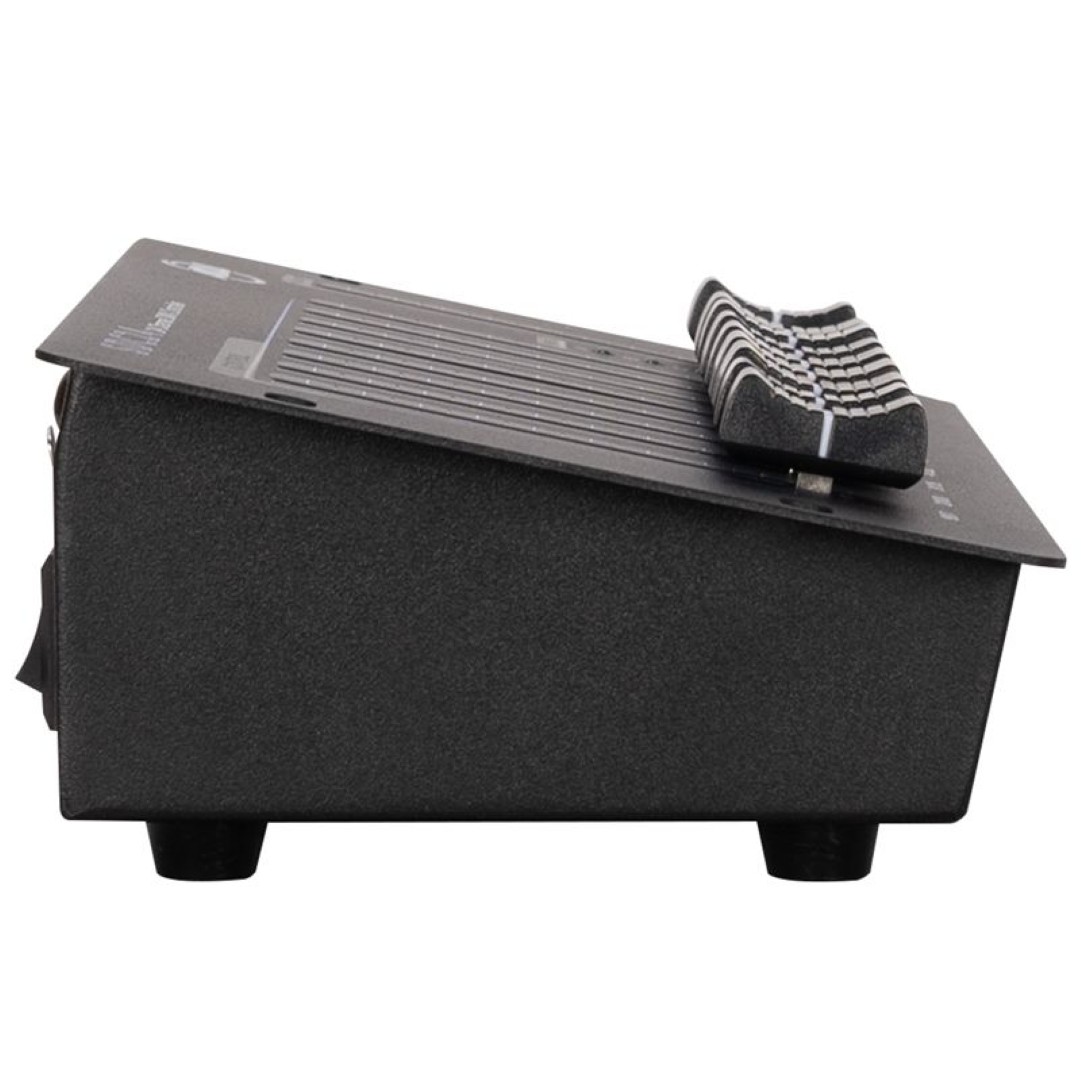 SDC24 – Compacte 24-Kanaals Basis DMX Controller